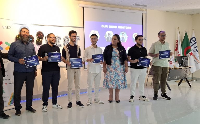 المدرسة تستضيف فعالية AiFast 25 Datathon